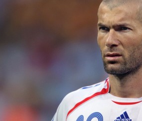 开云体育下载-赛场惊雷，马龙率中国队横扫英格兰，点燃的不只是比分