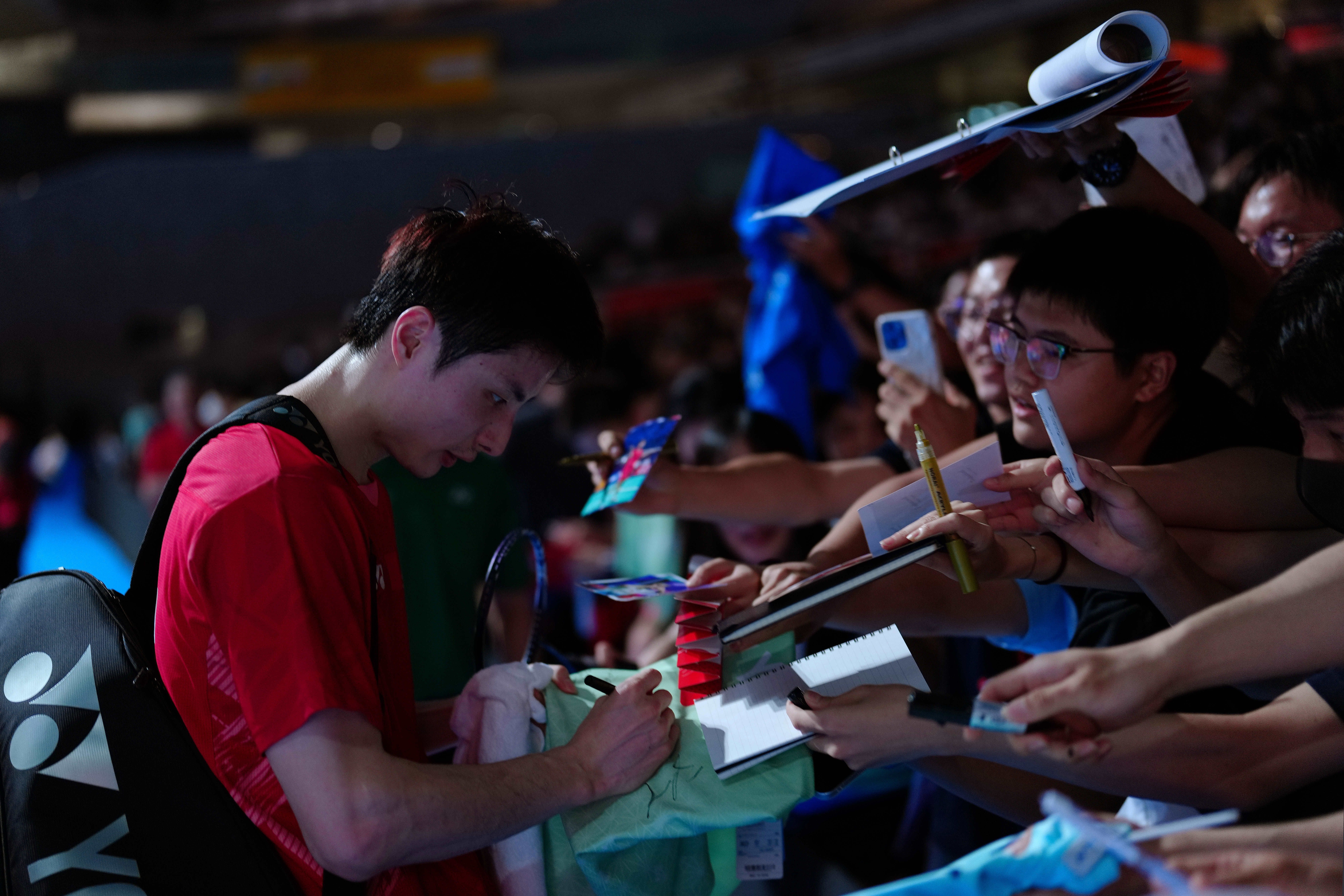 马来西亚队碾压印尼队，石宇奇点燃赛场