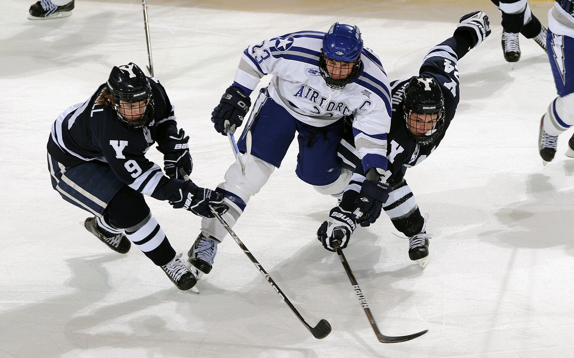 奥运周期关键战之夜,本泽马表现堪称教科书